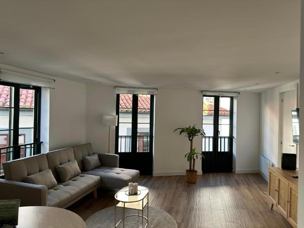 Apartamentos Urbanin II Plaza De San Pedro Cudillero Zewnętrze zdjęcie